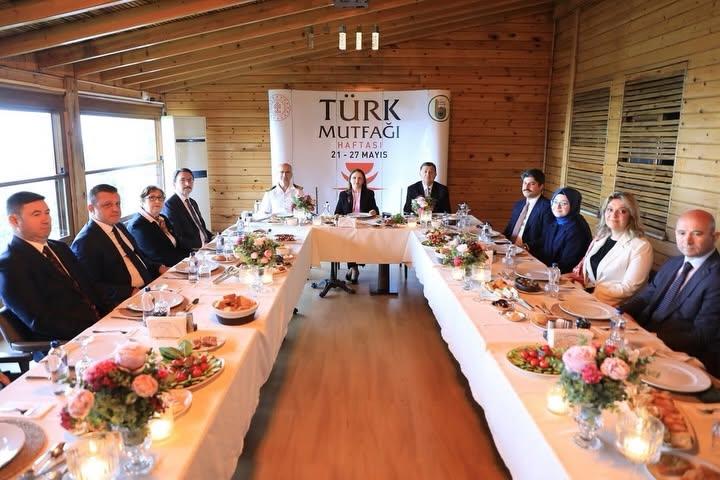 türk.jpg